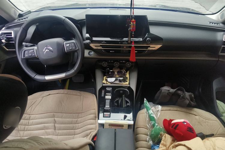 Used Citroen C5 X 2022 1.6T Xiang Bufan – Year of the Tiger New Beginnings Edition Center Console