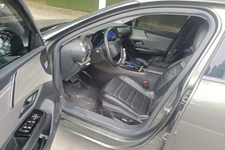 Used Citroen C5 X 2022 1.6T Xiang Bufan – Year of the Tiger New Beginnings Edition Driver Seat