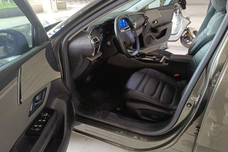 Used Citroen C5 X 2022 1.6T Xiang Bufan – Year of the Tiger New Beginnings Edition Driver Seat