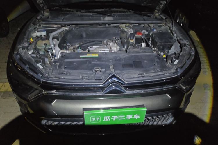 Used Citroen C5 X 2022 1.6T Extraordinary Style—Year of the Tiger New-Year Special Edition Engine Bay