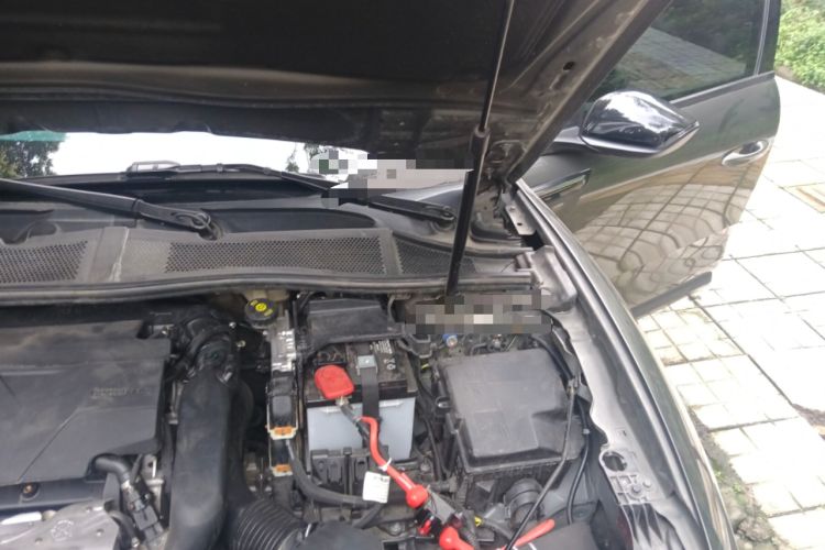 Used Citroen C5 X 2022 1.6T Extraordinary Style—Year of the Tiger New-Year Special Edition Engine Bay Left