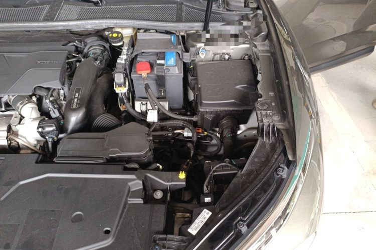 Used Citroen C5 X 2022 1.6T Xiang Bufan – Year of the Tiger New Beginnings Edition Engine Bay Left