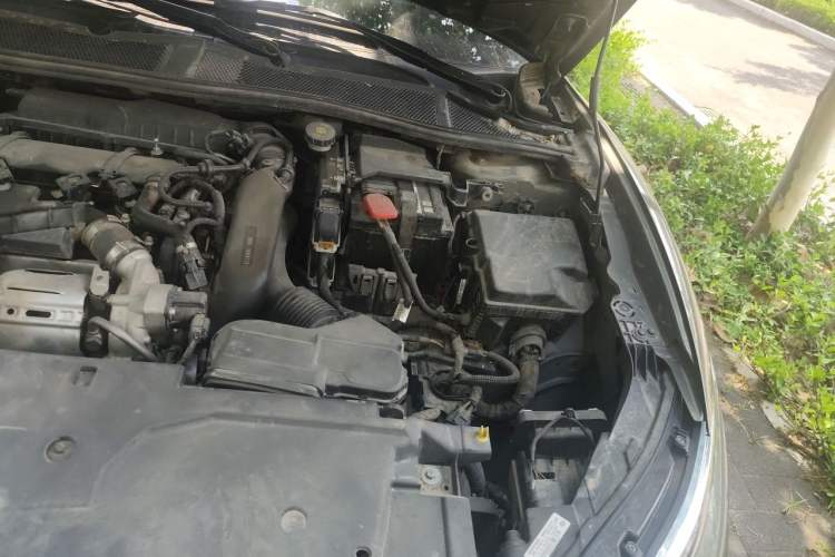 Used Citroen C5 X 2022 1.6T Xiang Bufan – Year of the Tiger New Beginnings Edition Engine Bay Left