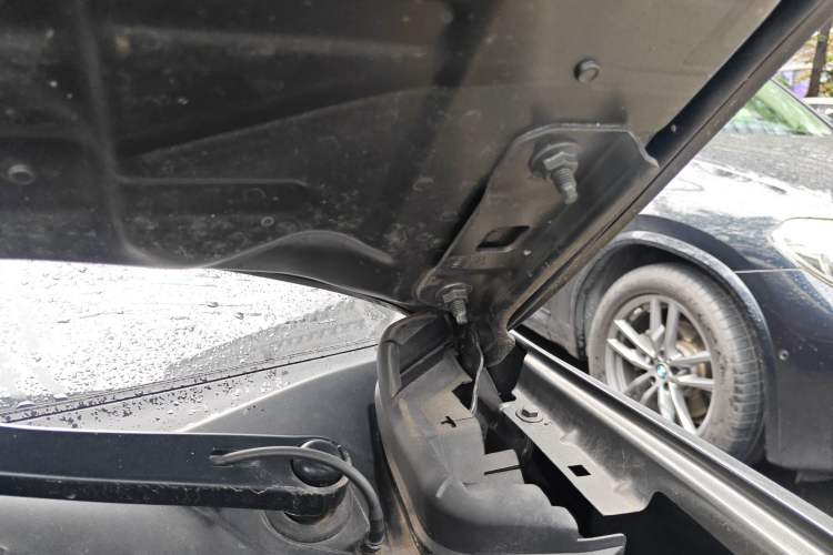 Used Citroen C5 X 2022 1.6T Xiang Bufan – Year of the Tiger New Beginnings Edition Engine Bay Left