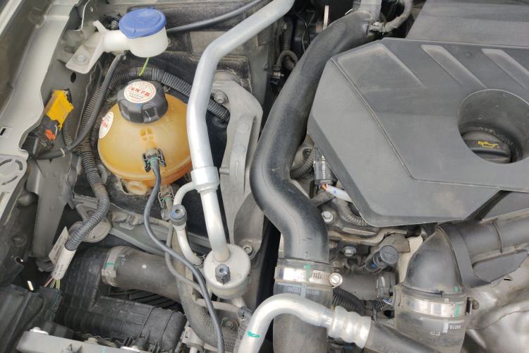 Used Citroen C5 X 2022 1.6T Extraordinary Style—Year of the Tiger New-Year Special Edition Engine Bay Right