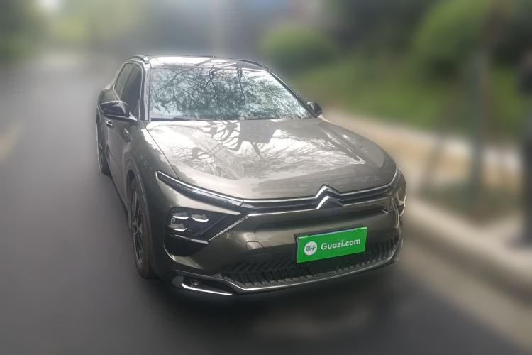 Used Citroen C5 X 2022 1.6T Extraordinary Style—Year of the Tiger New-Year Special Edition Front Right 45 Deg