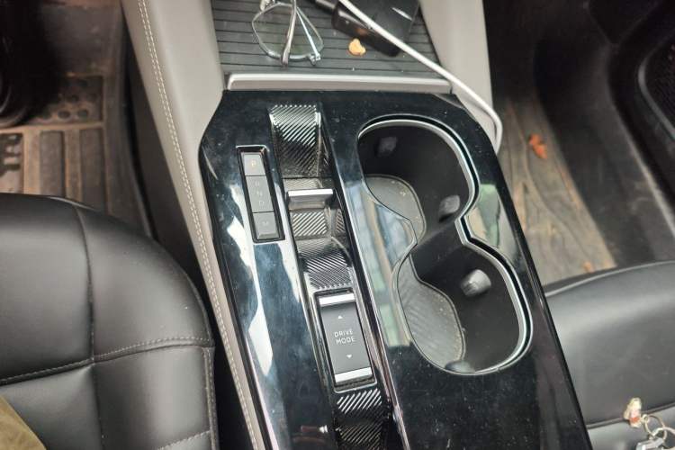Used Citroen C5 X 2022 1.6T Xiang Bufan – Year of the Tiger New Beginnings Edition Gear Lever