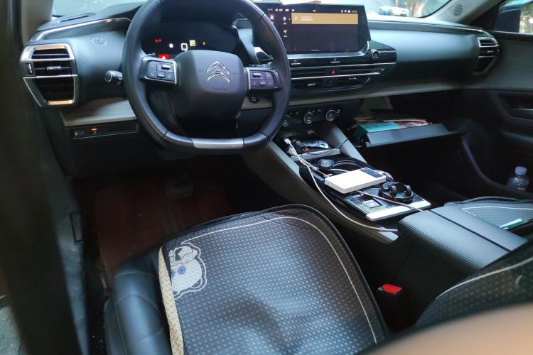 Used Citroen C5 X 2022 1.6T Extraordinary Style—Year of the Tiger New-Year Special Edition Interior 2