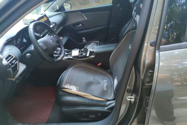 Used Citroen C5 X 2022 1.6T Extraordinary Style—Year of the Tiger New-Year Special Edition Left Front Seat