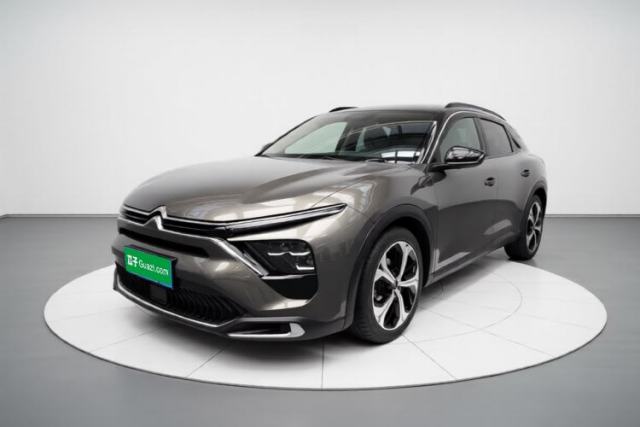 Ojetý Citroen C5 X 2022 1.6T Xiang Bufan – Year of the Tiger New Beginnings Edition