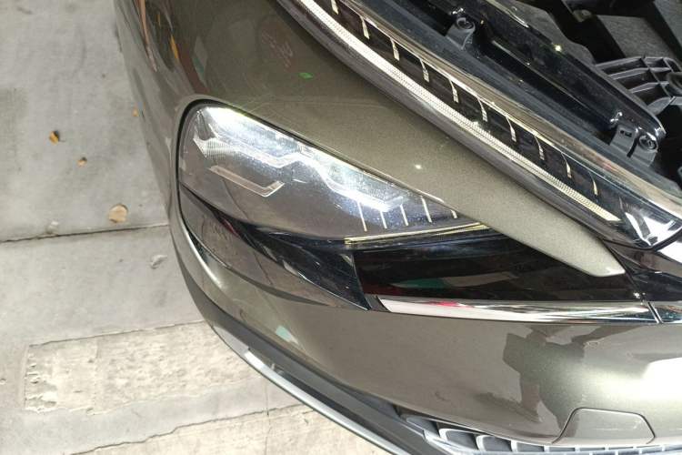 Used Citroen C5 X 2022 1.6T Xiang Bufan – Year of the Tiger New Beginnings Edition Right Front Headlight
