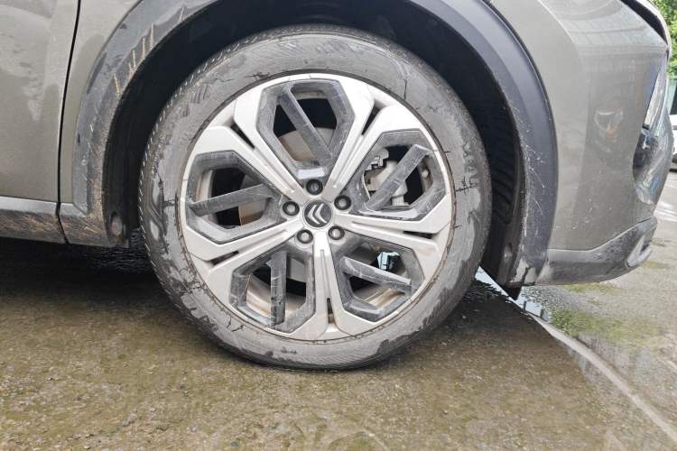 Used Citroen C5 X 2022 1.6T Xiang Bufan – Year of the Tiger New Beginnings Edition Right Front Wheel Hub