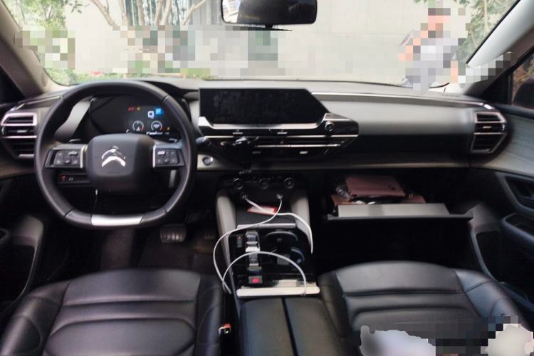 Used Citroen C5 X 2022 1.6T Xiang Bufan – Year of the Tiger New Beginnings Edition Center Console