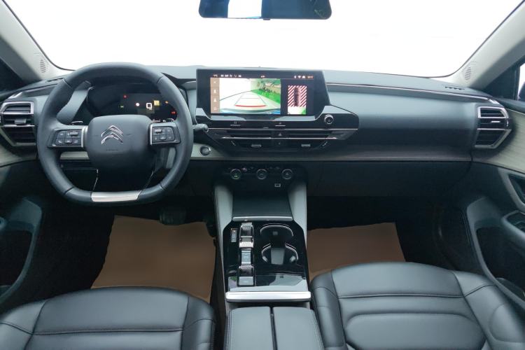 Used Citroen C5 X 2022 1.6T Extraordinary Style—Year of the Tiger New-Year Special Edition Center Console