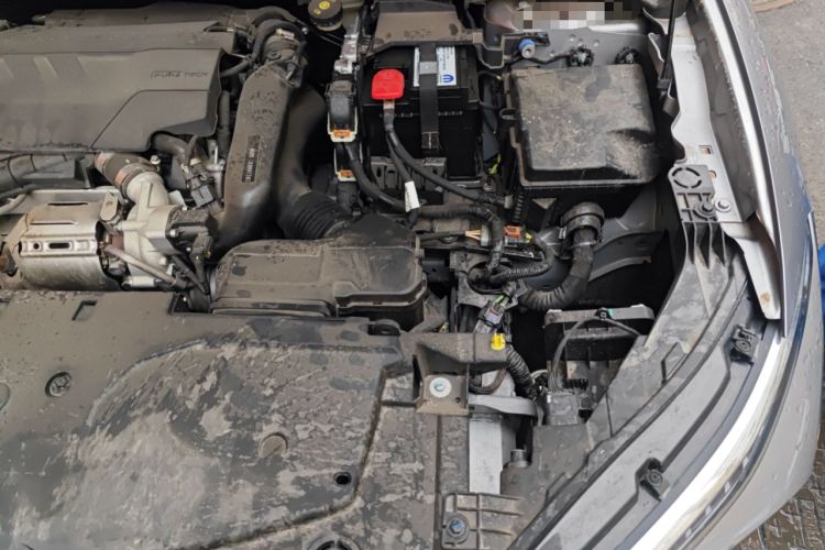 Used Citroen C5 X 2022 1.6T Xiang Bufan – Year of the Tiger New Beginnings Edition Engine Bay Left