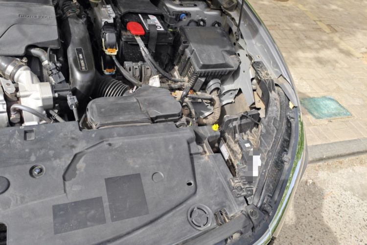 Used Citroen C5 X 2022 1.6T Xiang Bufan – Year of the Tiger New Beginnings Edition Engine Bay Left