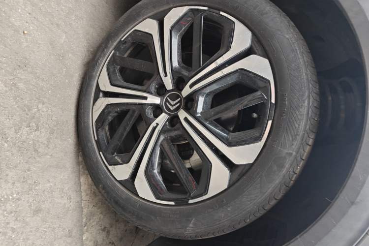 Used Citroen C5 X 2022 1.6T Extraordinary Style—Year of the Tiger New-Year Special Edition Exterior 7