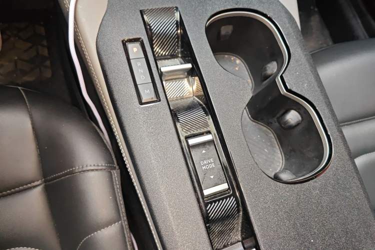 Used Citroen C5 X 2022 1.6T Xiang Bufan – Year of the Tiger New Beginnings Edition Gear Lever