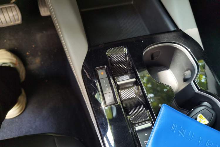 Used Citroen C5 X 2022 1.6T Xiang Bufan – Year of the Tiger New Beginnings Edition Gear Lever