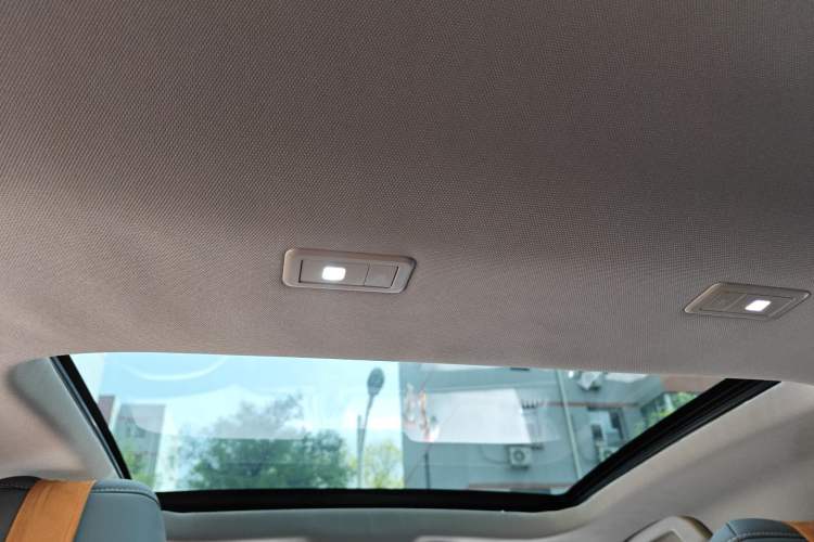 Used Citroen C5 X 2022 1.6T Xiang Bufan – Year of the Tiger New Beginnings Edition Headliner