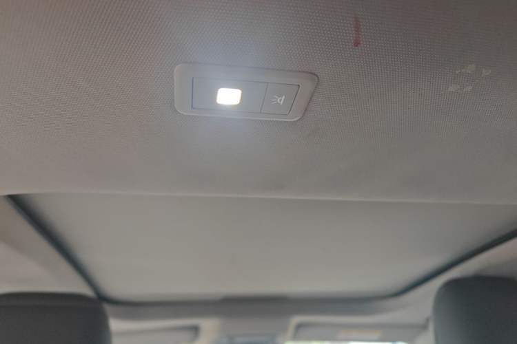 Used Citroen C5 X 2022 1.6T Xiang Bufan – Year of the Tiger New Beginnings Edition Headliner