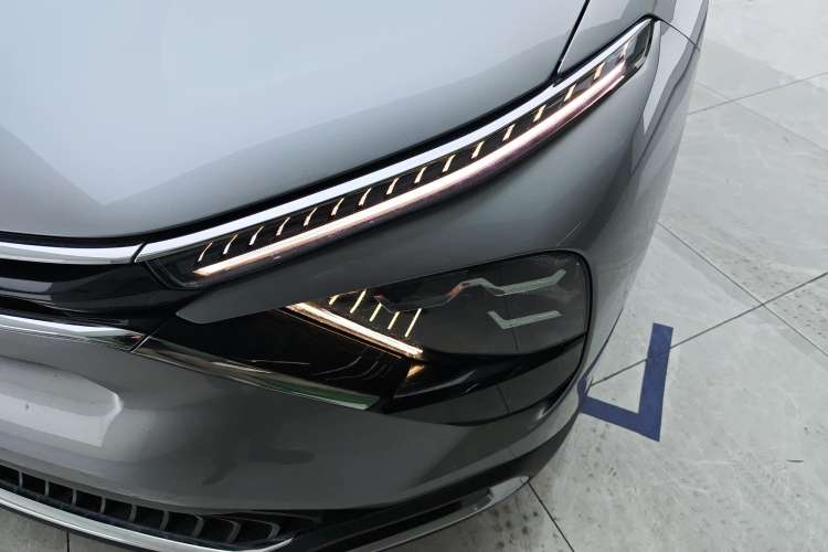 Used Citroen C5 X 2022 1.6T Extraordinary Style—Year of the Tiger New-Year Special Edition Left Front Headlight