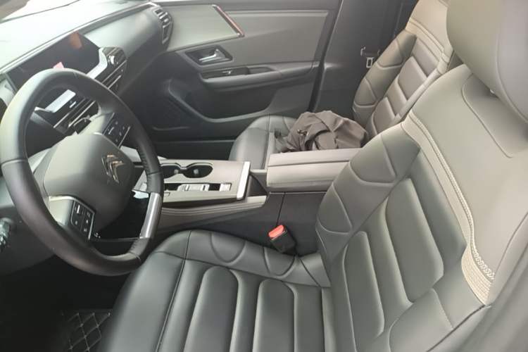 Used Citroen C5 X 2022 1.6T Extraordinary Style—Year of the Tiger New-Year Special Edition Left Front Seat