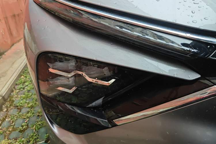 Used Citroen C5 X 2022 1.6T Xiang Bufan – Year of the Tiger New Beginnings Edition Right Front Headlight
