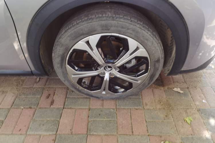 Used Citroen C5 X 2022 1.6T Xiang Bufan – Year of the Tiger New Beginnings Edition Right Front Wheel Hub