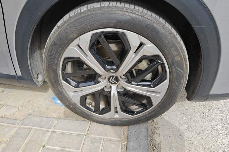 Used Citroen C5 X 2022 1.6T Xiang Bufan – Year of the Tiger New Beginnings Edition Right Front Wheel Hub