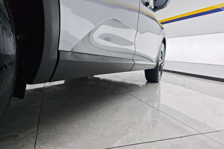 Used Citroen C5 X 2022 1.6T Extraordinary Style—Year of the Tiger New-Year Special Edition Right Side Sill