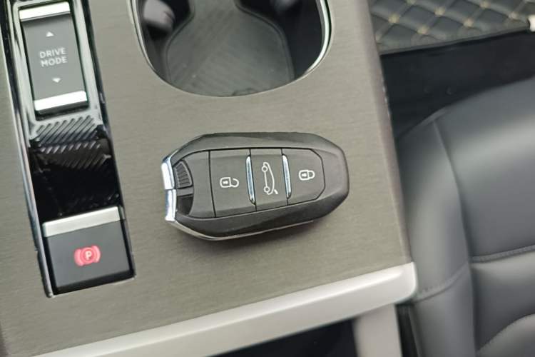 Used Citroen C5 X 2022 1.6T Extraordinary Style—Year of the Tiger New-Year Special Edition Vehicle Key