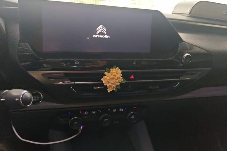 Used Citroen C5 X 2022 1.6T Xiang Bufan – Year of the Tiger New Beginnings Edition Audio And AC Panel