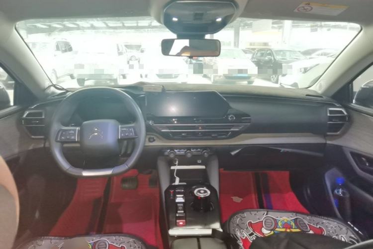 Used Citroen C5 X 2022 1.6T Xiang Bufan – Year of the Tiger New Beginnings Edition Center Console