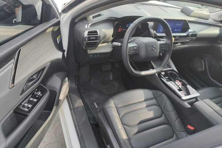 Used Citroen C5 X 2022 1.6T Xiang Bufan – Year of the Tiger New Beginnings Edition Driver Seat