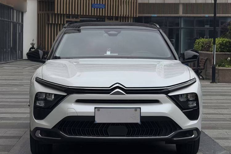 Used Citroen C5 X 2022 1.6T Extraordinary Style—Year of the Tiger New-Year Special Edition Exterior 5