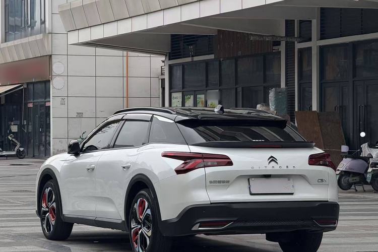 Used Citroen C5 X 2022 1.6T Extraordinary Style—Year of the Tiger New-Year Special Edition Exterior 8