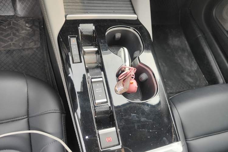 Used Citroen C5 X 2022 1.6T Xiang Bufan – Year of the Tiger New Beginnings Edition Gear Lever