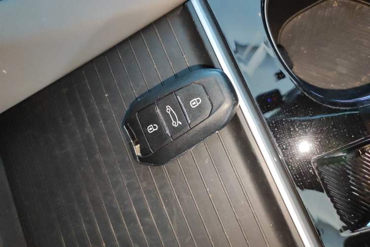 Used Citroen C5 X 2022 1.6T Extraordinary Style—Year of the Tiger New-Year Special Edition Interior 1