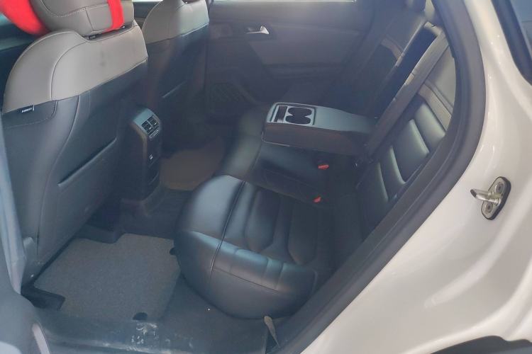 Used Citroen C5 X 2022 1.6T Extraordinary Style—Year of the Tiger New-Year Special Edition Interior 3