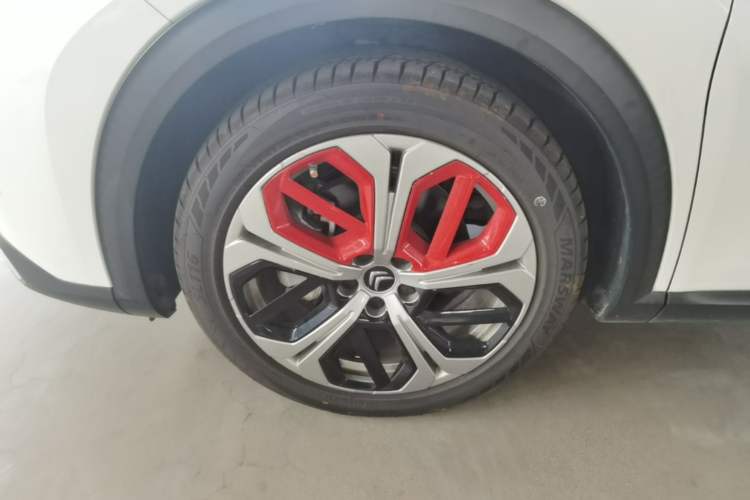 Used Citroen C5 X 2022 1.6T Xiang Bufan – Year of the Tiger New Beginnings Edition Left Front Wheel Hub
