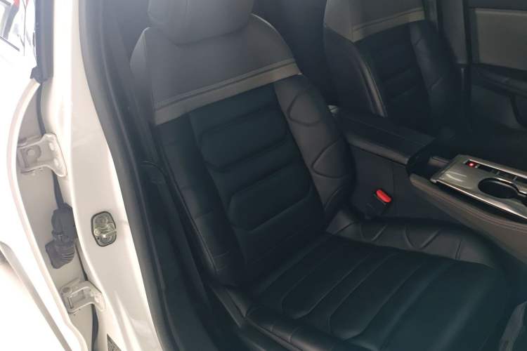 Used Citroen C5 X 2022 1.6T Xiang Bufan – Year of the Tiger New Beginnings Edition Right Front Seat