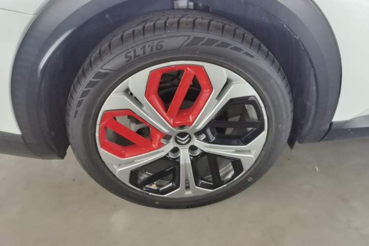 Used Citroen C5 X 2022 1.6T Xiang Bufan – Year of the Tiger New Beginnings Edition Right Rear Wheel Hub