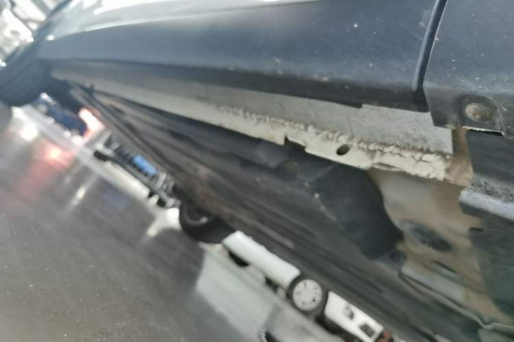 Used Citroen C5 X 2022 1.6T Xiang Bufan – Year of the Tiger New Beginnings Edition Right Side Sill