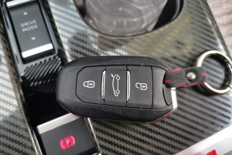 Used Citroen C5 X 2022 1.6T Xiang Bufan – Year of the Tiger New Beginnings Edition Vehicle Key