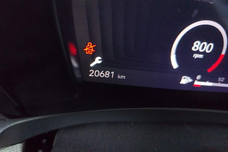 Used Citroen C5 X 2023 1.6T Extraordinary Power Odometer Close Up