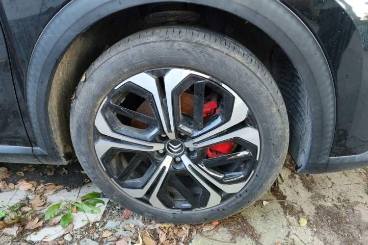 Used Citroen C5 X 2023 1.6T Extraordinary Power Right Front Wheel Hub