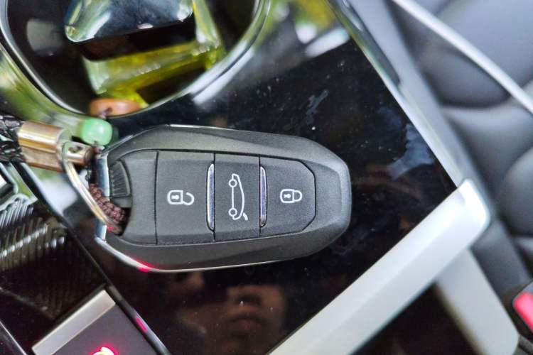 Used Citroen C5 X 2023 1.6T Extraordinary Power Vehicle Key