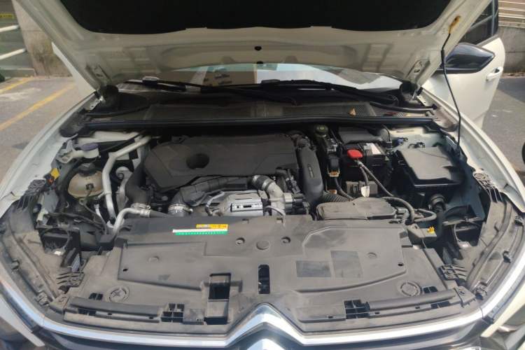 Used Citroen C5 X 2023 1.6T Flagship Edition Engine Bay