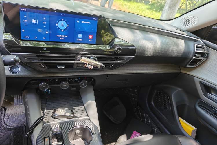 Used Citroen C5 X 2023 1.6T Enjoy the Extraordinary Audio And AC Panel